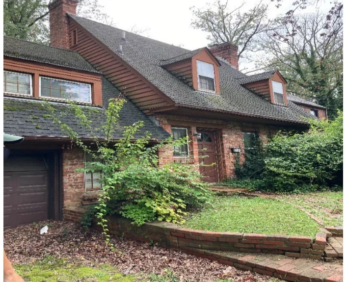 Front view of Little House in Rock Creek Park